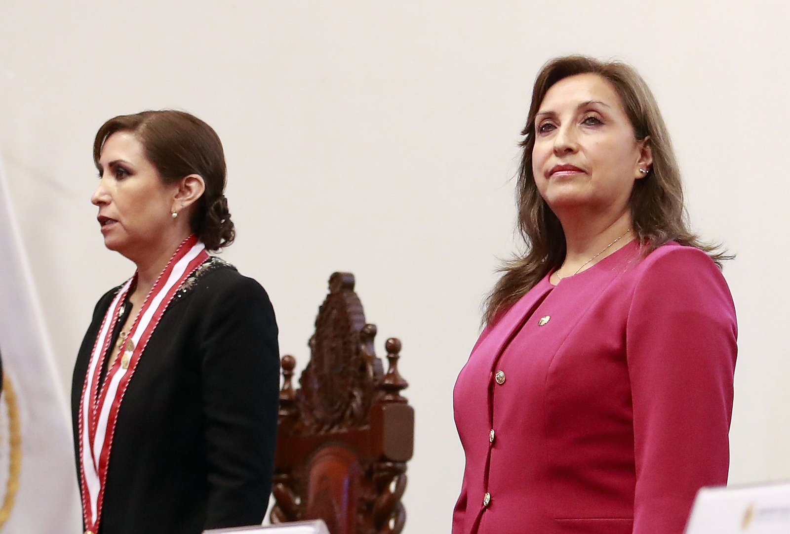 Dina Boluarte y Patricia Benavides, las mujeres más poderosas en guerra por red criminal denunciada en el Ministerio Público